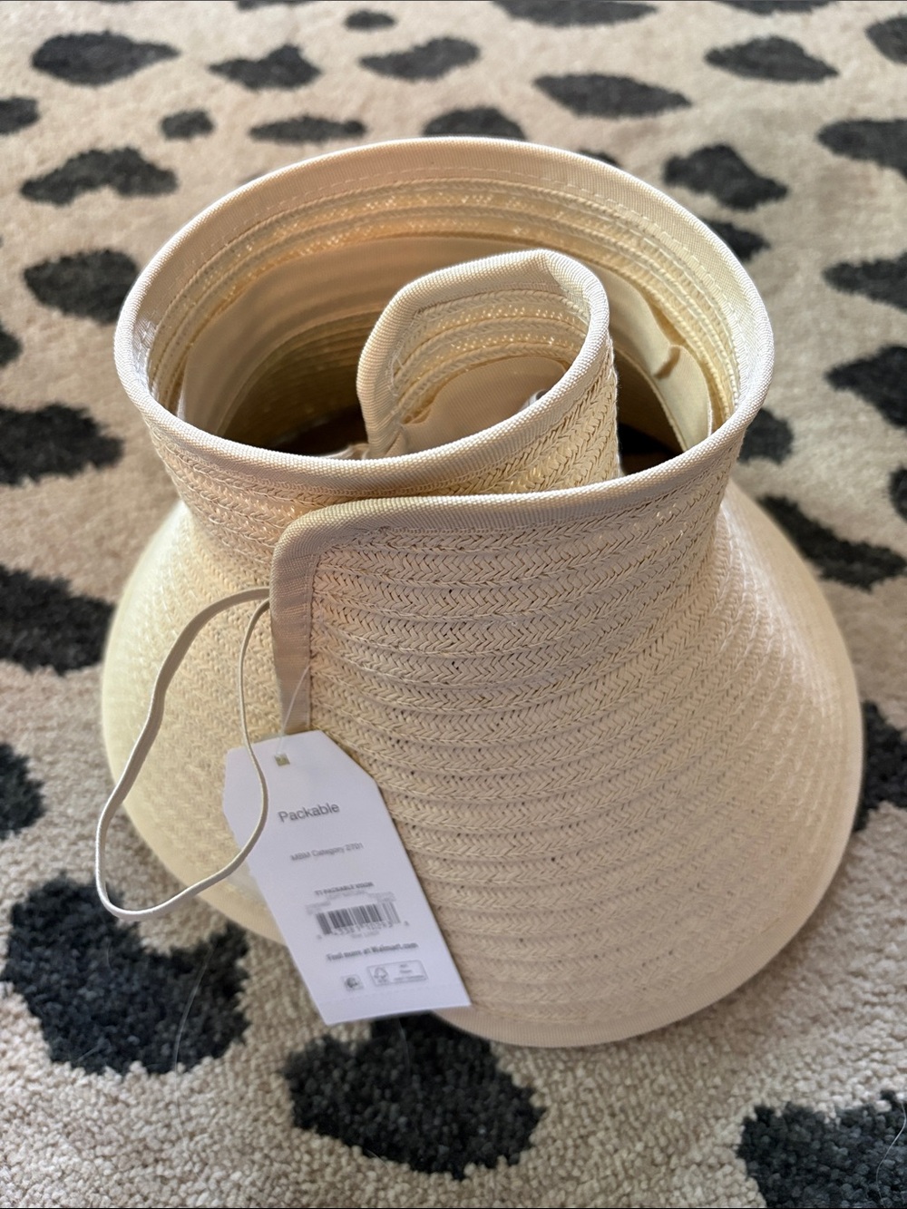 Time and Tru Packable Cream Straw Visor